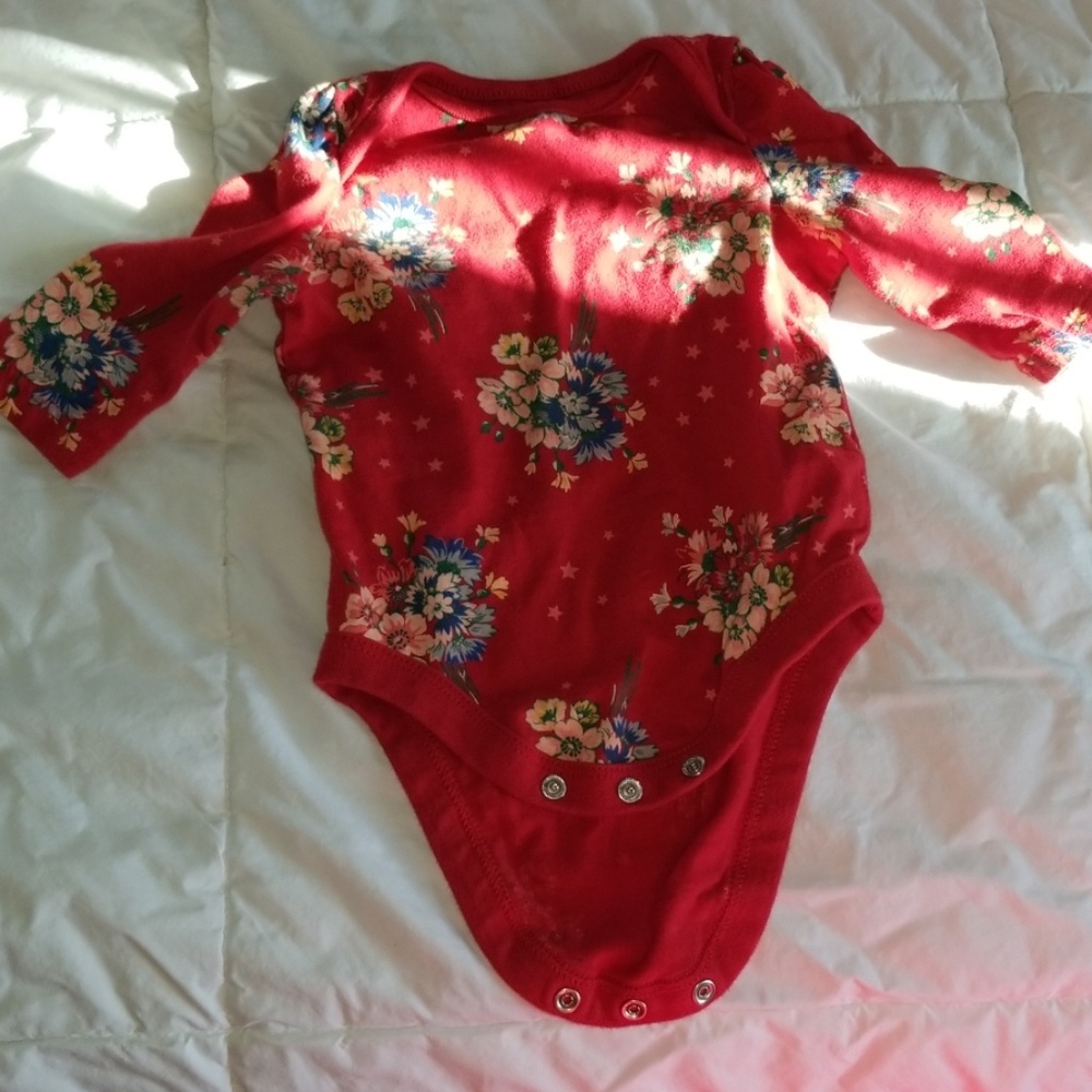 Good condition size 3 - 6 months baby Gap